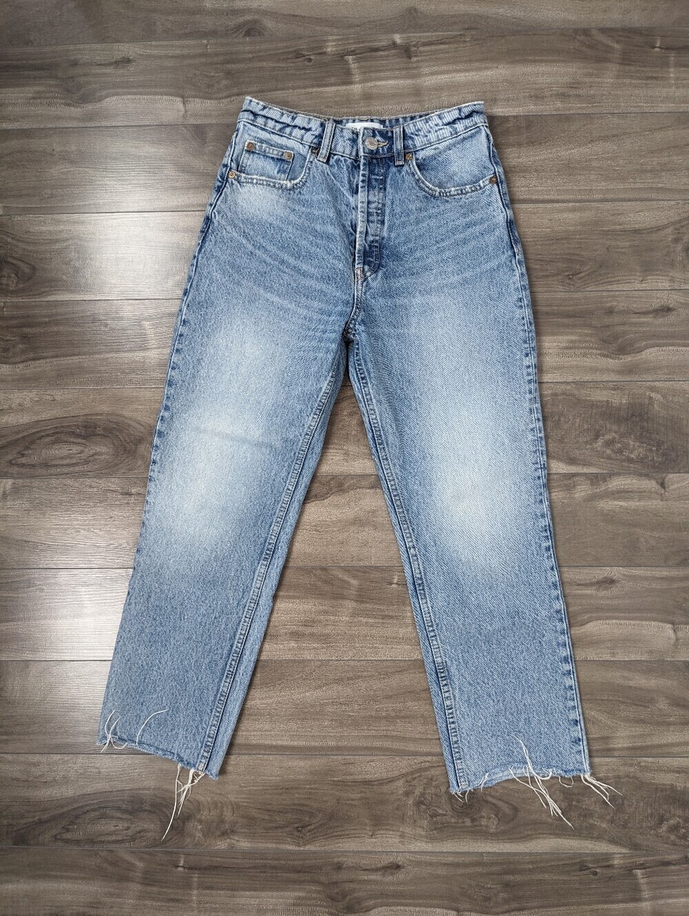 Zara Women's Jeans Striaght Leg High Rise Light Wash Raw Hem Button Fly Size 4